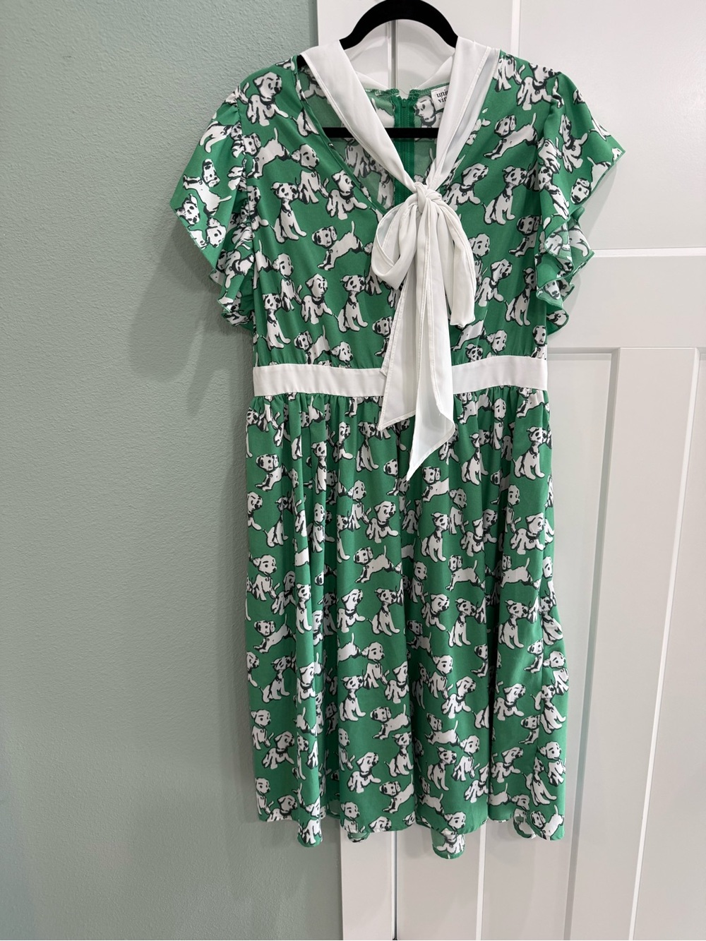 Unique Vintage Green Dalmatian Print Dress with White Bow
